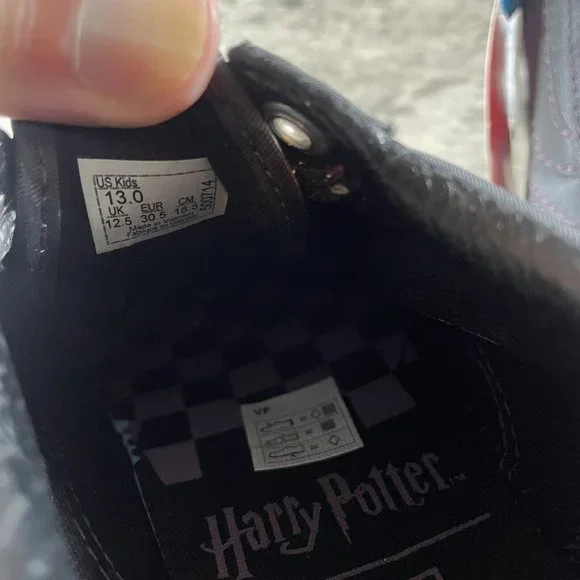 Vans x Harry Potter Old Skool Deathly Hallows Shoes/ Kids Size 13 - Picture 9 of 10